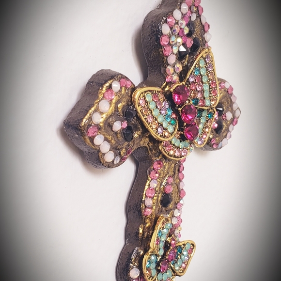 Butterfly wall cross home decor one-of-a-kind - Picture 3 of 9